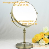 Gương trang điểm hai mặt